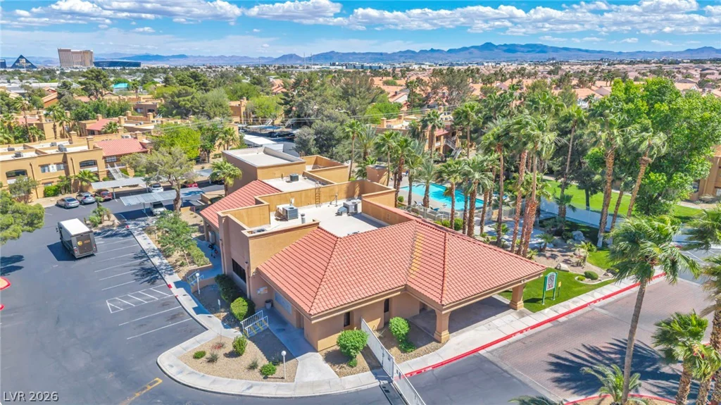 5118 Jones, Las Vegas, NV 89118