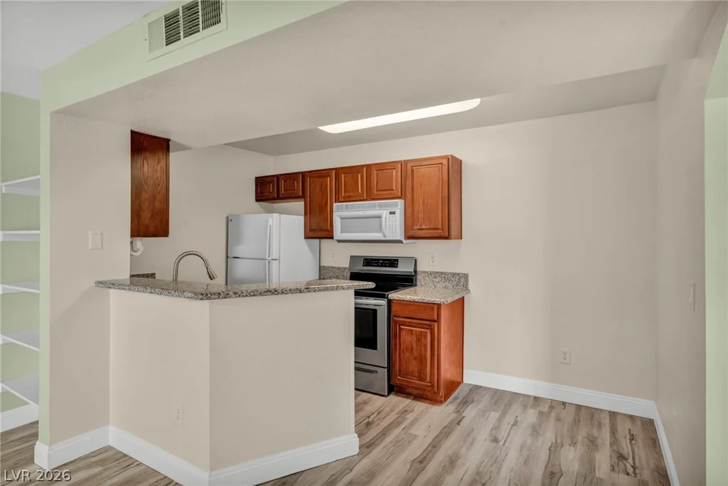 5118 Jones, Las Vegas, NV 89118