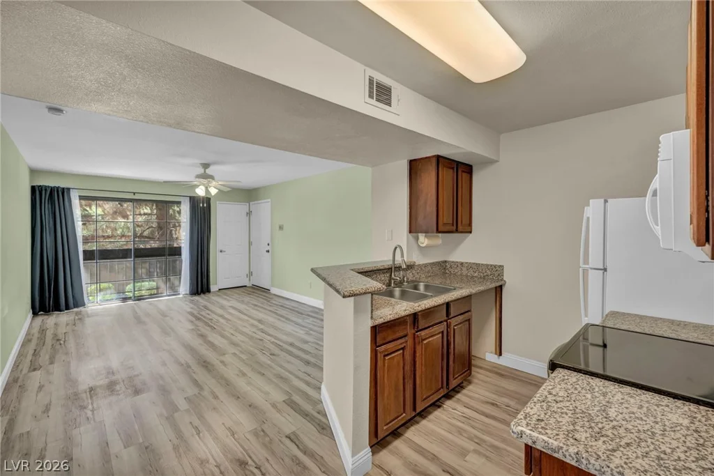 5118 Jones, Las Vegas, NV 89118