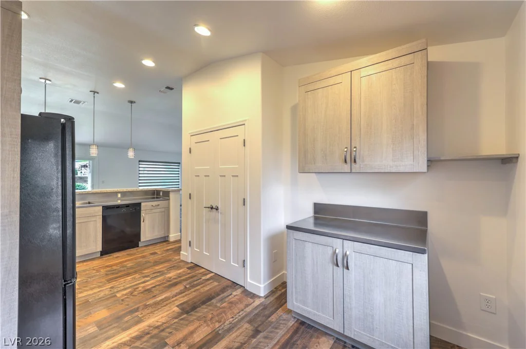 2093 Joy View, Henderson, NV 89012