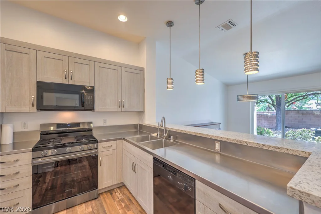 2093 Joy View, Henderson, NV 89012