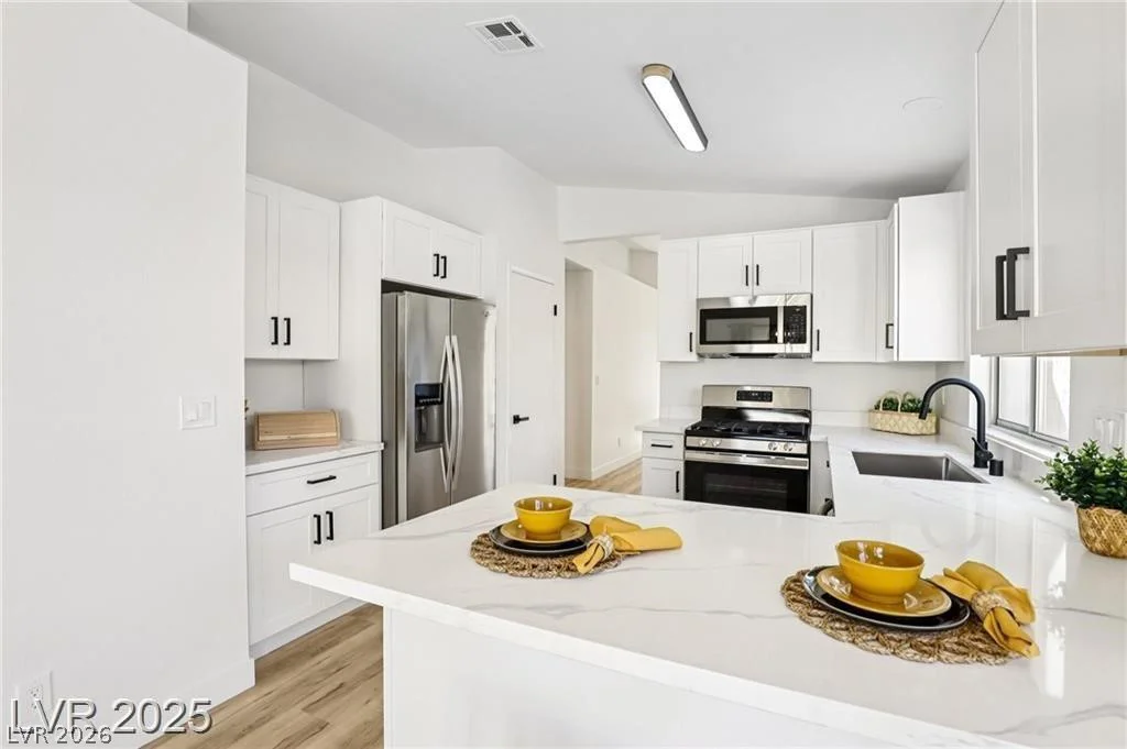 7400 Queen Palm, Las Vegas, NV 89128
