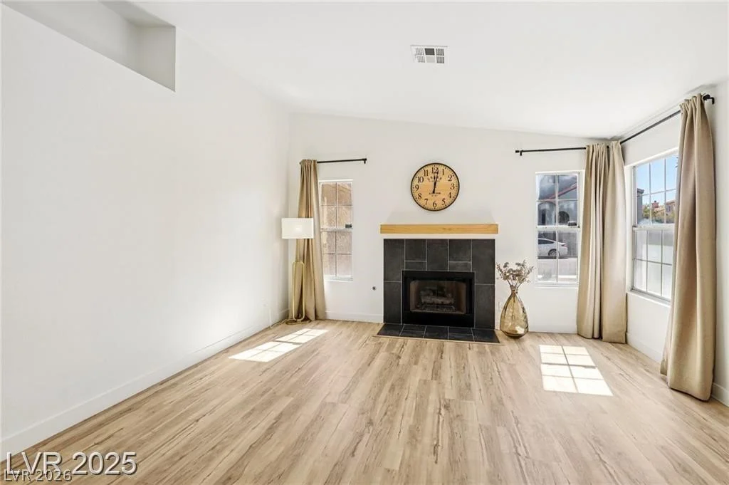 7400 Queen Palm, Las Vegas, NV 89128