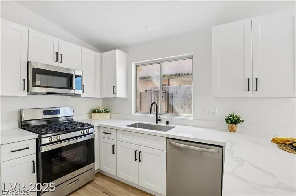 7400 Queen Palm, Las Vegas, NV 89128