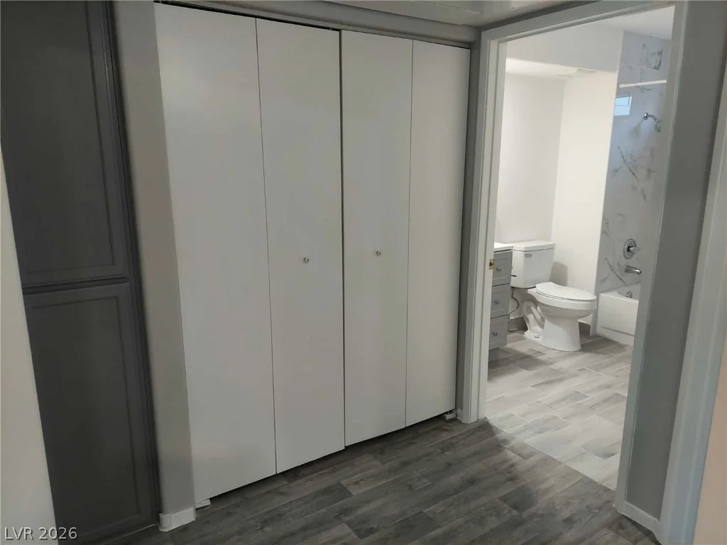 9070 Spring Mountain, Las Vegas, NV 89117