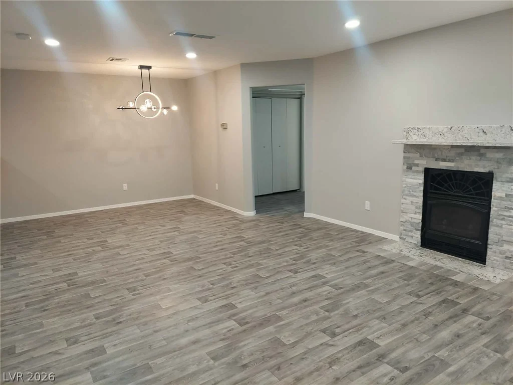 9070 Spring Mountain, Las Vegas, NV 89117