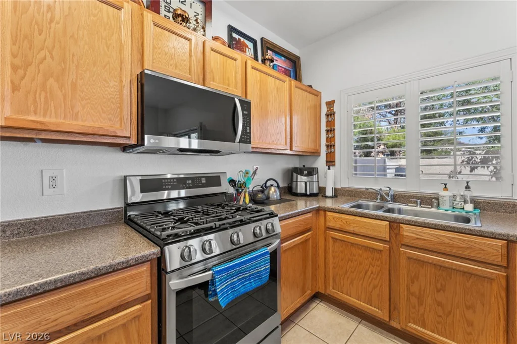 1630 Clint Canyon, Henderson, NV 89002