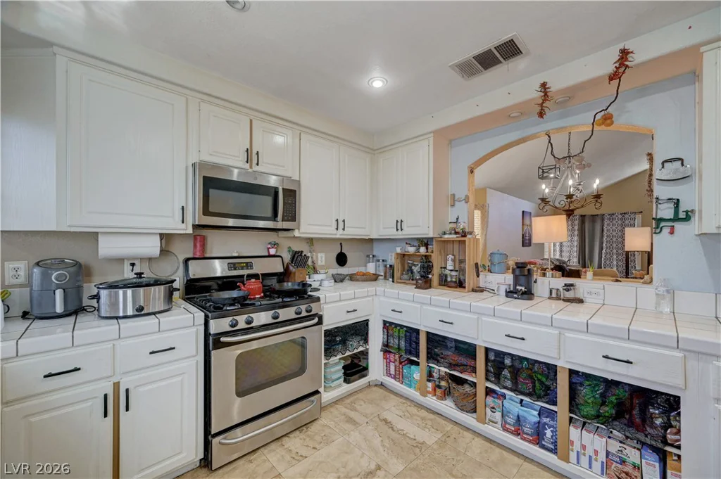 8752 Autumn Wreath, Las Vegas, NV 89129