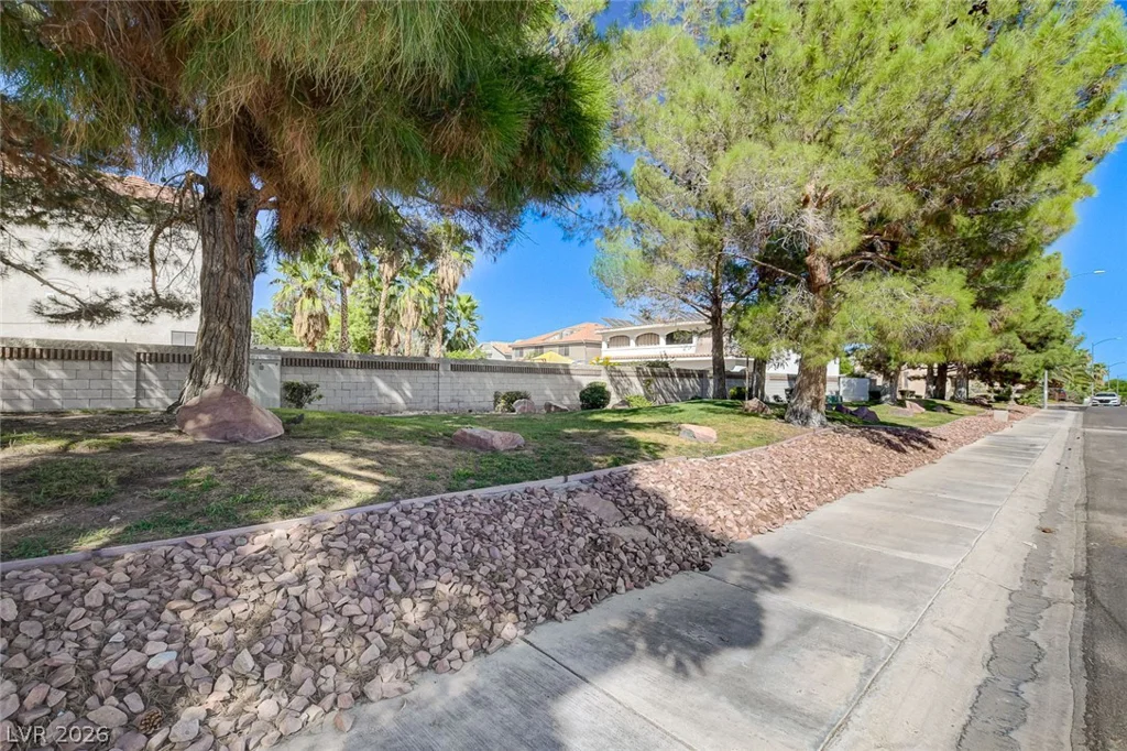 8752 Autumn Wreath, Las Vegas, NV 89129
