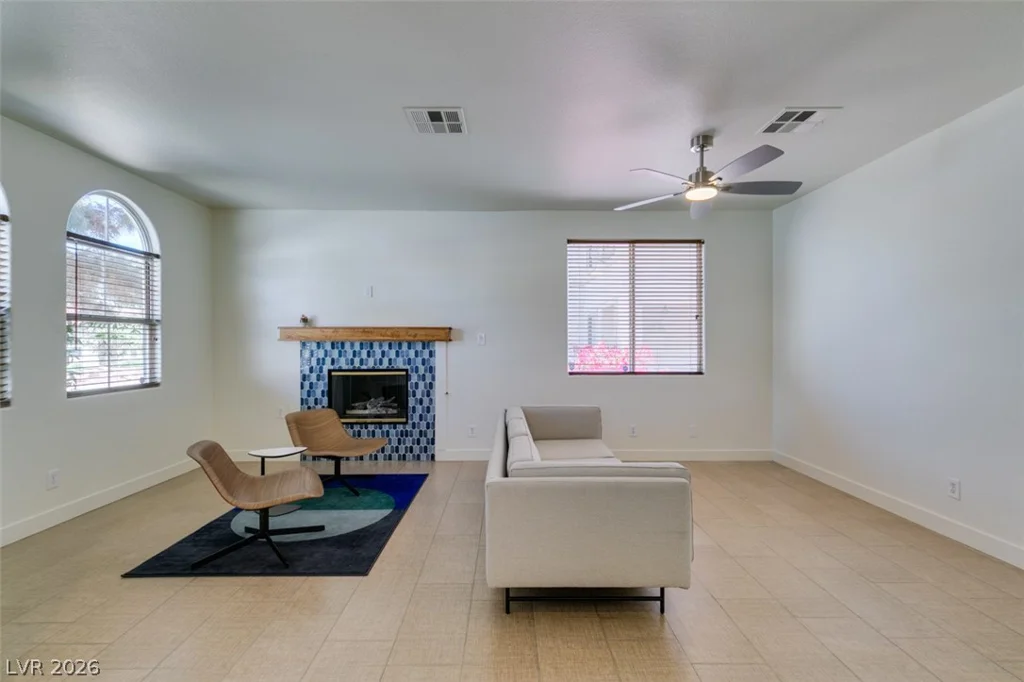 1919 Bova Matrina, Las Vegas, NV 89123