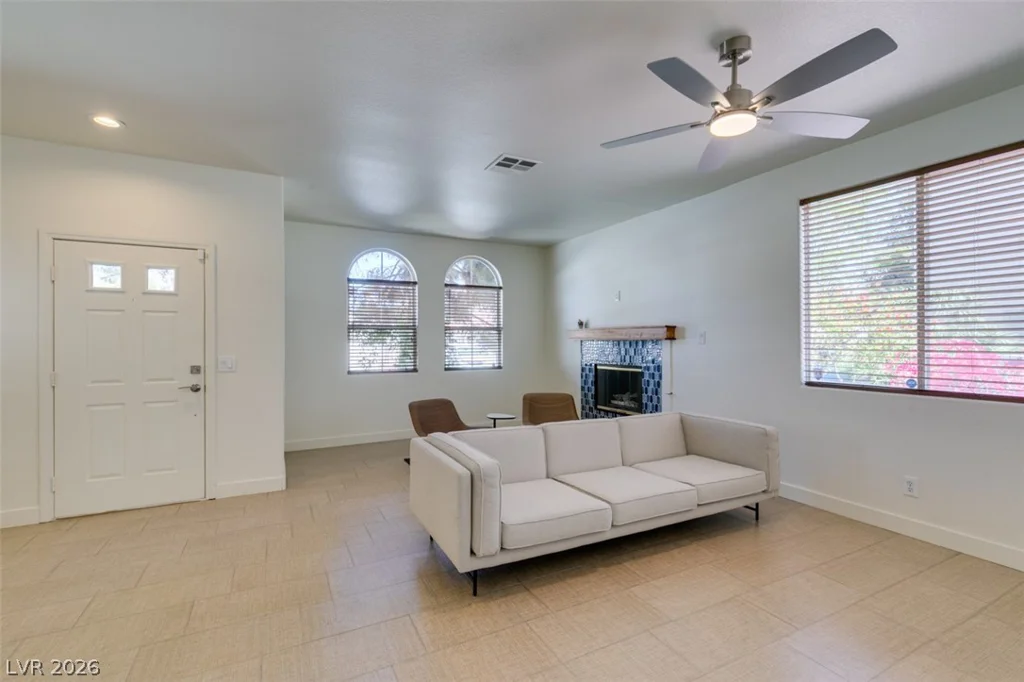 1919 Bova Matrina, Las Vegas, NV 89123
