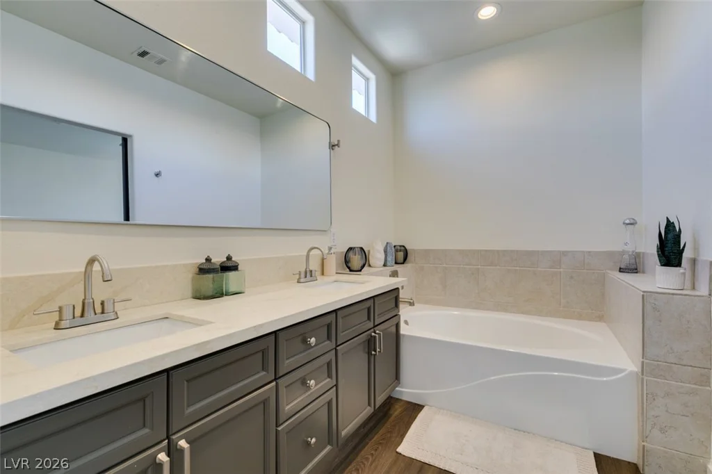 1919 Bova Matrina, Las Vegas, NV 89123