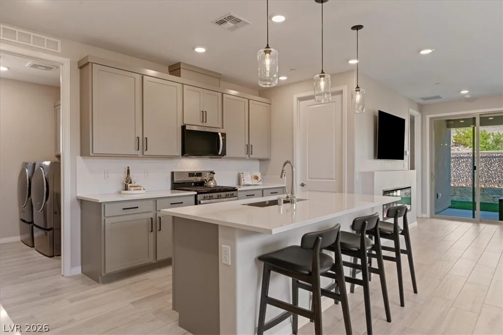 135 Grannus Creek, Henderson, NV 89011