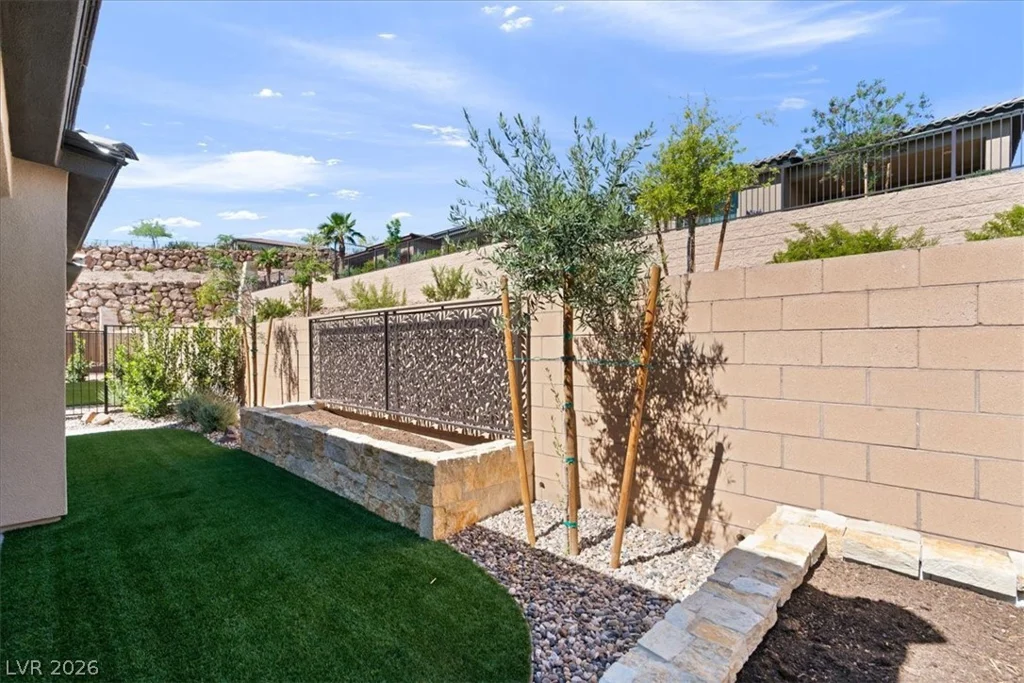 135 Grannus Creek, Henderson, NV 89011