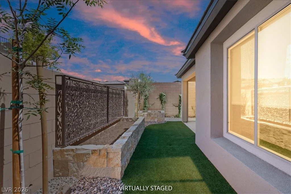 135 Grannus Creek, Henderson, NV 89011