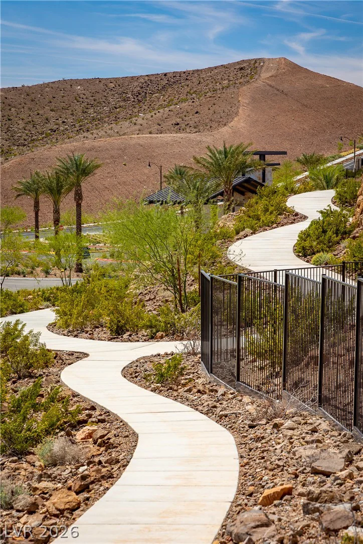 135 Grannus Creek, Henderson, NV 89011