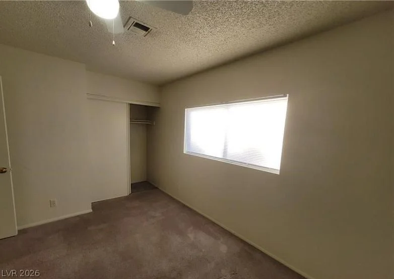 854 Stainglass, Las Vegas, NV 89110