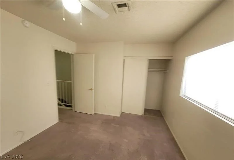 854 Stainglass, Las Vegas, NV 89110