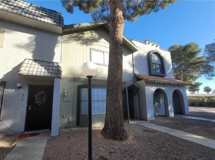 854 Stainglass, Las Vegas, NV 89110