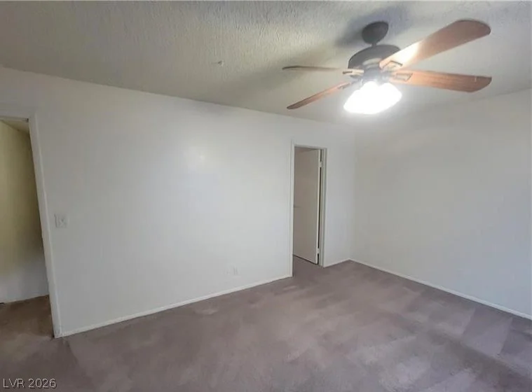 854 Stainglass, Las Vegas, NV 89110