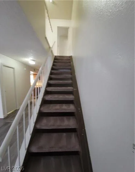 854 Stainglass, Las Vegas, NV 89110