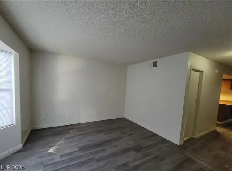 854 Stainglass, Las Vegas, NV 89110