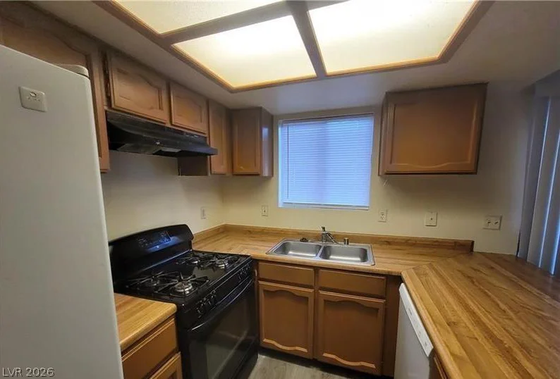 854 Stainglass, Las Vegas, NV 89110