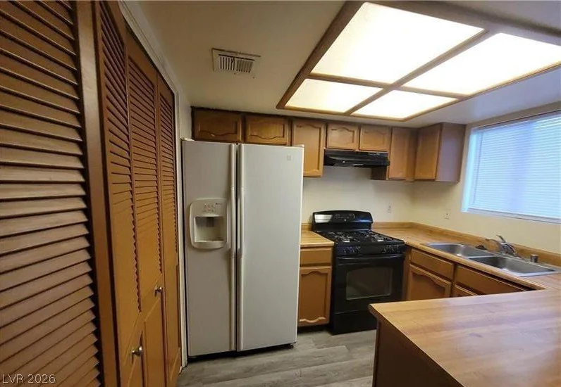 854 Stainglass, Las Vegas, NV 89110