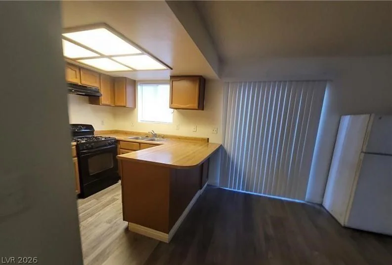 854 Stainglass, Las Vegas, NV 89110