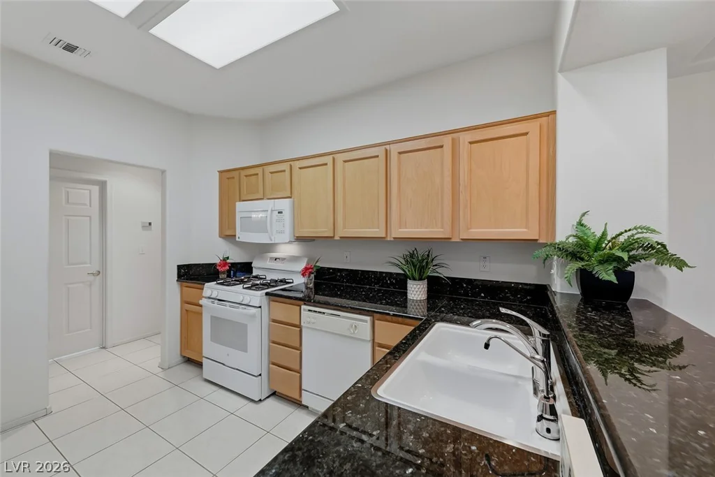 10612 Spring Garden, Las Vegas, NV 89134