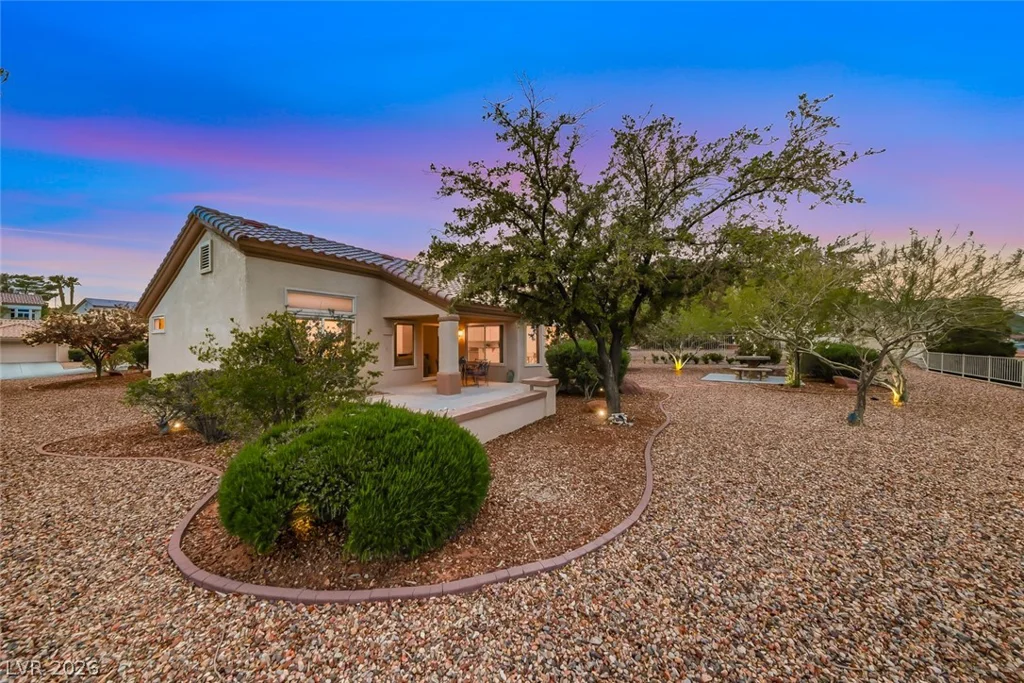 10612 Spring Garden, Las Vegas, NV 89134