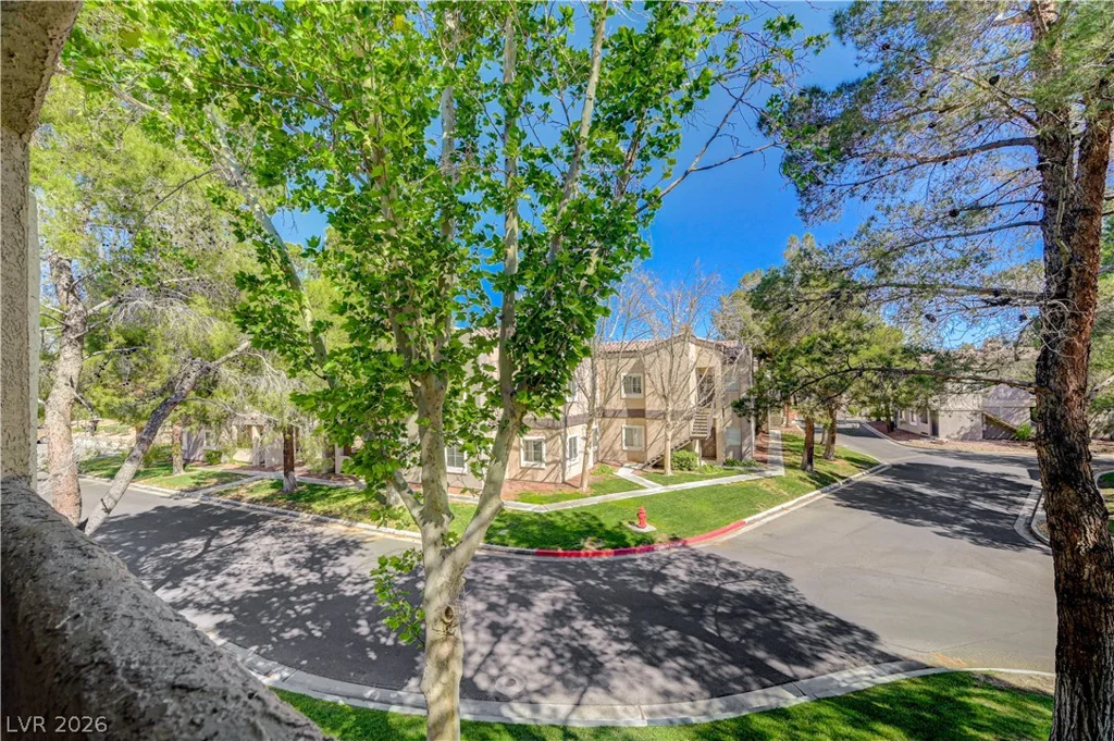5250 Rainbow, Las Vegas, NV 89118