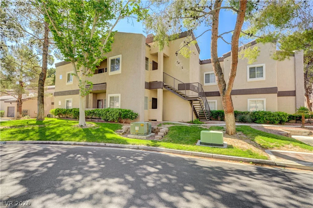 5250 Rainbow, Las Vegas, NV 89118