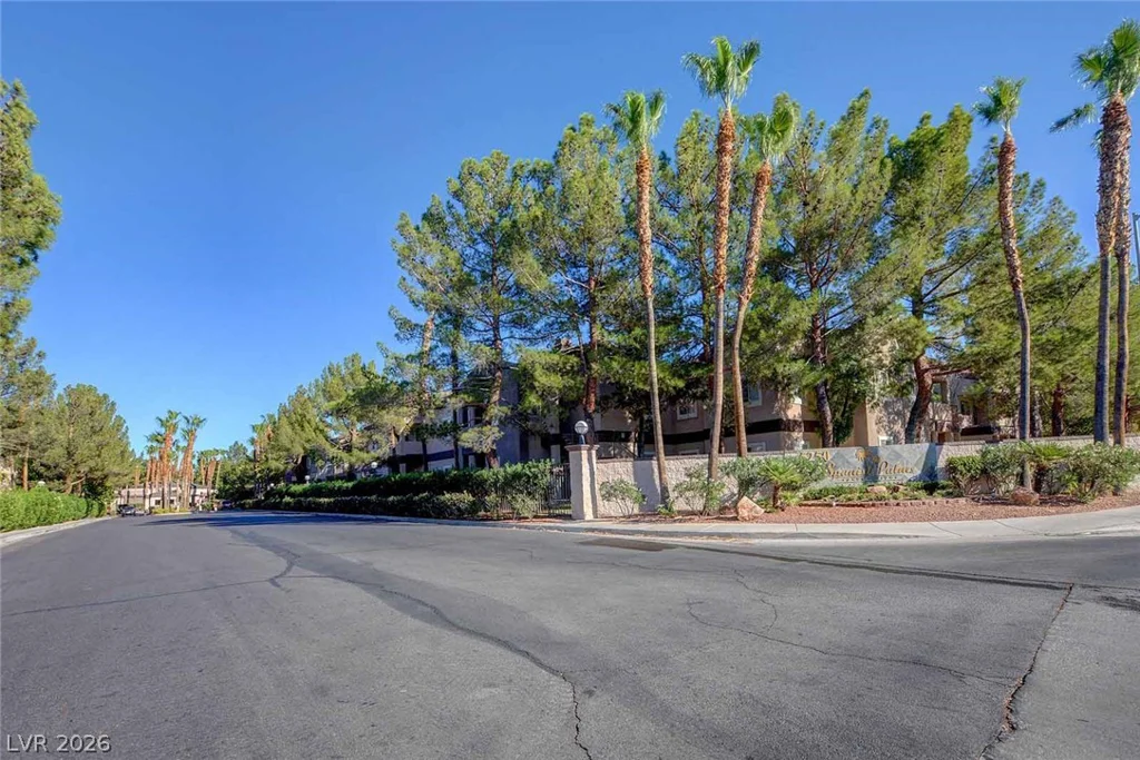 5250 Rainbow, Las Vegas, NV 89118