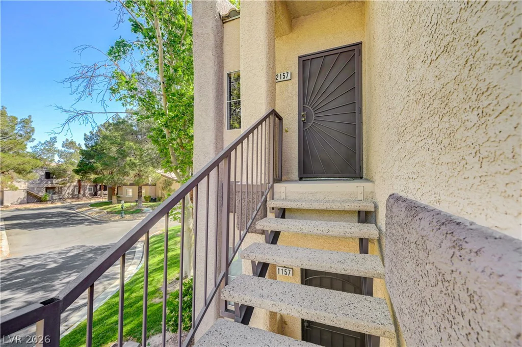 5250 Rainbow, Las Vegas, NV 89118