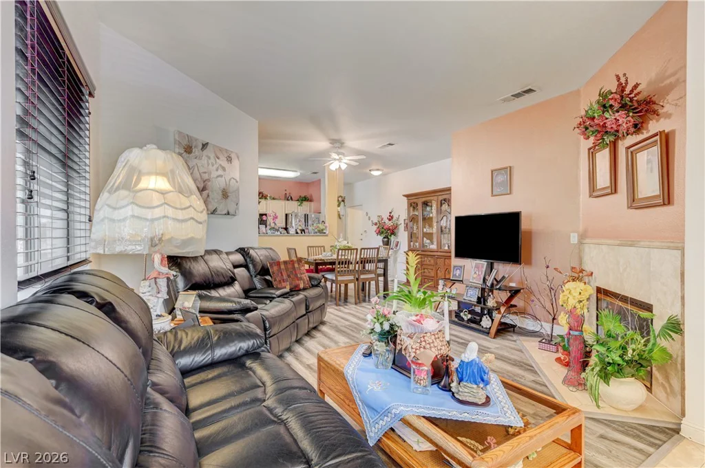 5250 Rainbow, Las Vegas, NV 89118