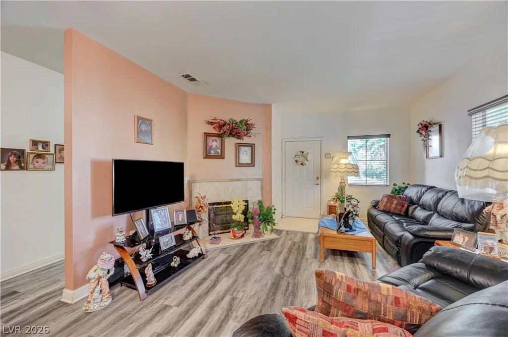 5250 Rainbow, Las Vegas, NV 89118