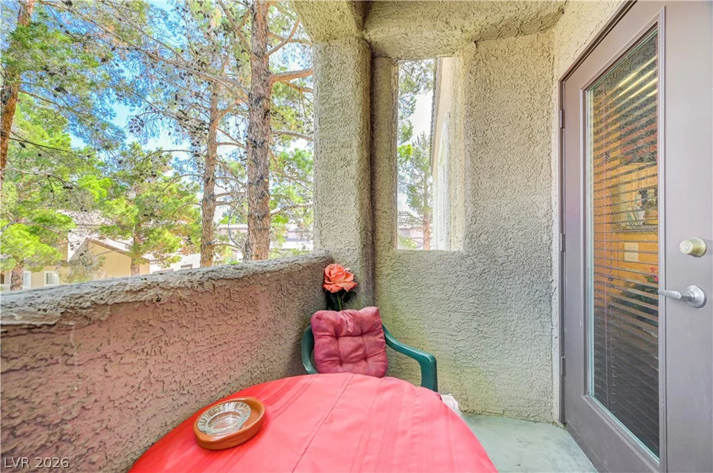 5250 Rainbow, Las Vegas, NV 89118