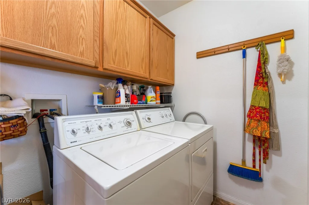 8405 Bonnie Blue, Las Vegas, NV 89143