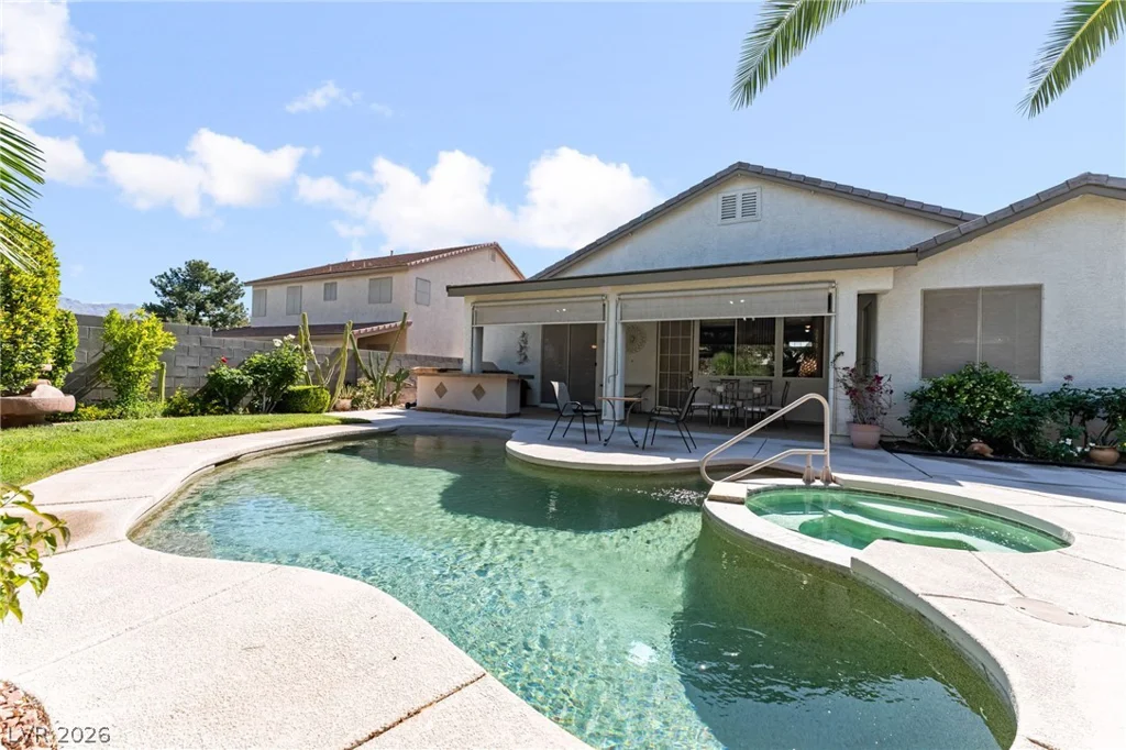 8405 Bonnie Blue, Las Vegas, NV 89143