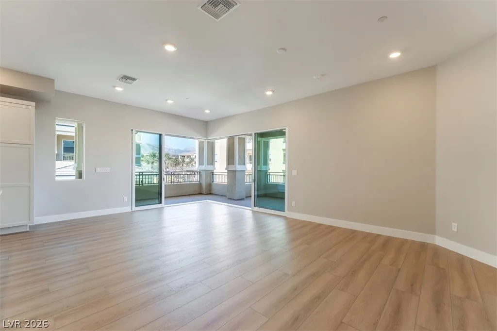9128 Las Manaitas, Las Vegas, NV 89144