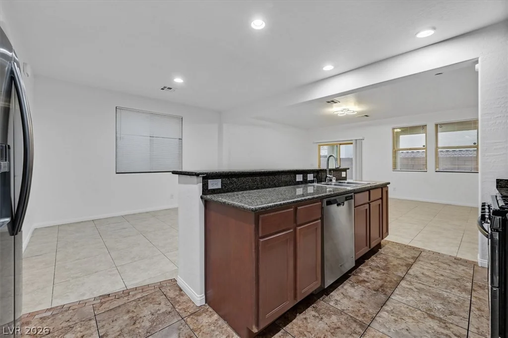 326 Hillhead, Las Vegas, NV 89148