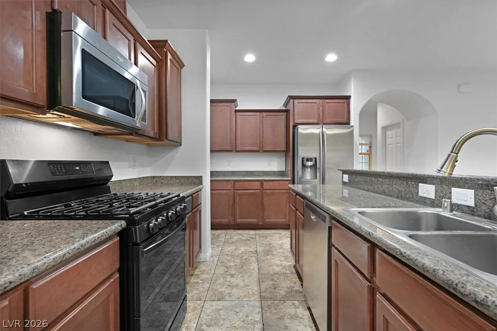 326 Hillhead, Las Vegas, NV 89148