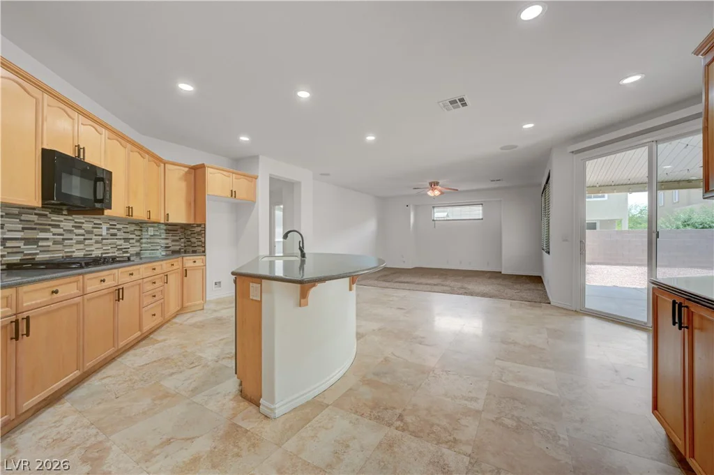 6438 Gilded Flicker, North Las Vegas, NV 89084