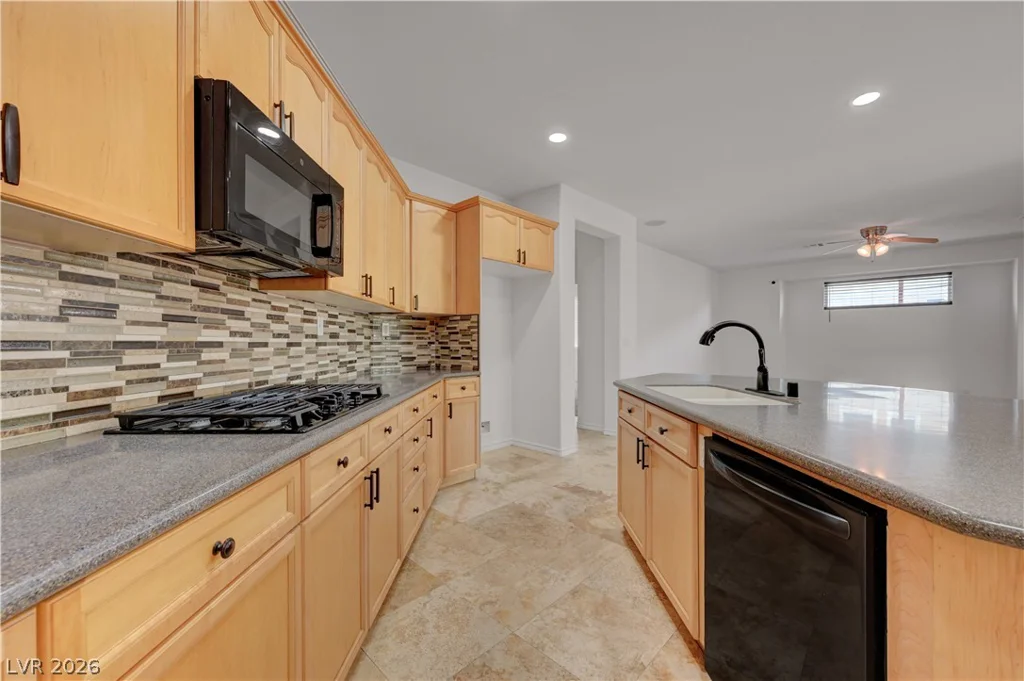 6438 Gilded Flicker, North Las Vegas, NV 89084
