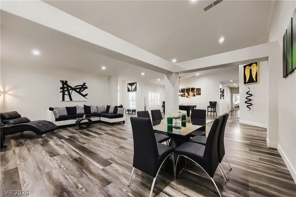 7400 Bisonwood, Las Vegas, NV 89131