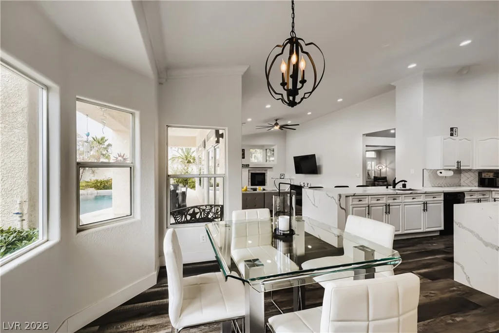 7400 Bisonwood, Las Vegas, NV 89131