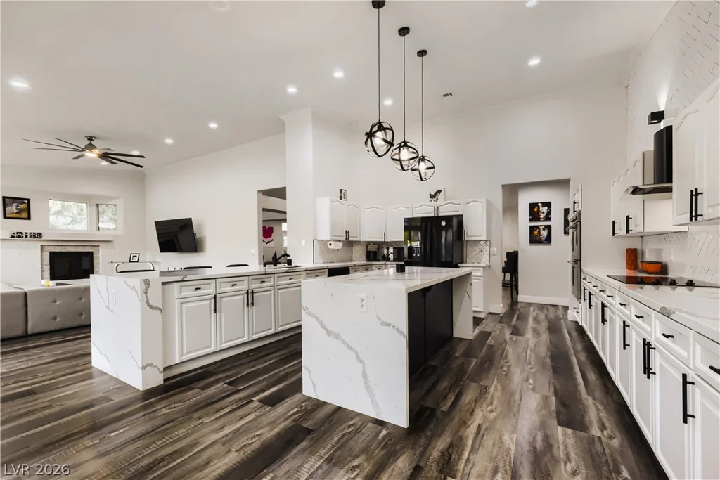 7400 Bisonwood, Las Vegas, NV 89131