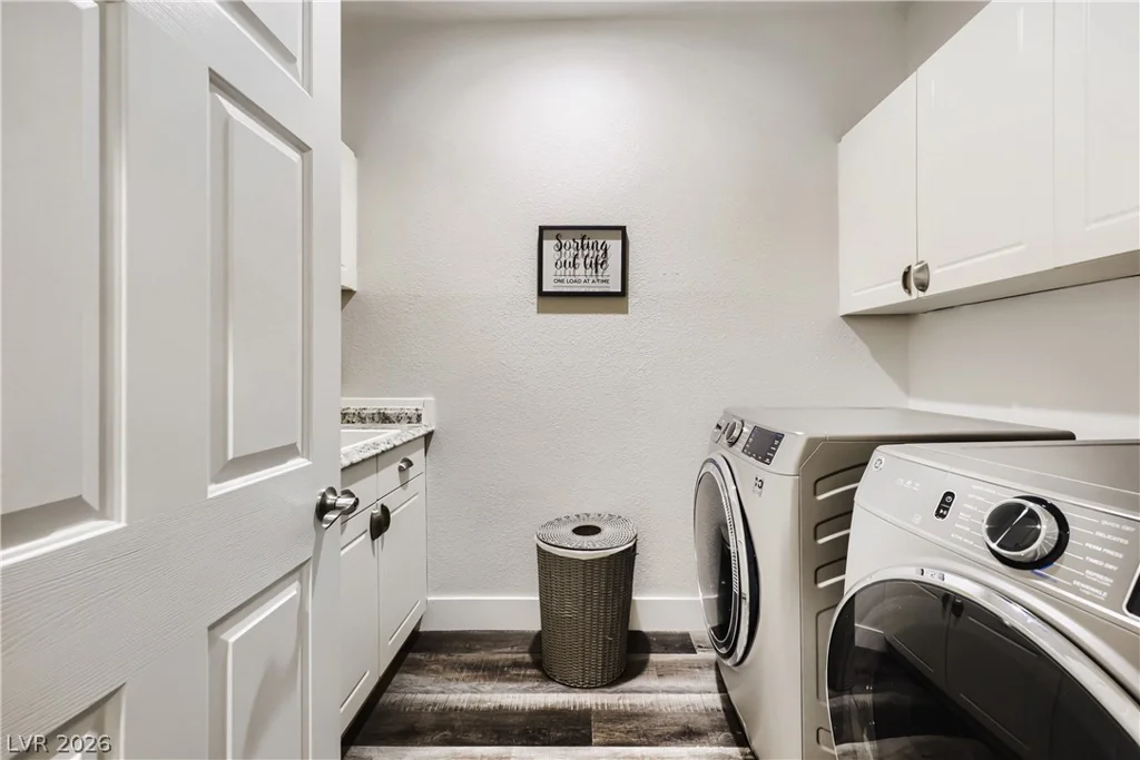 7400 Bisonwood, Las Vegas, NV 89131