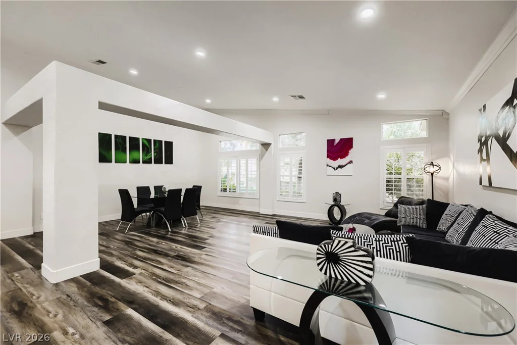 7400 Bisonwood, Las Vegas, NV 89131
